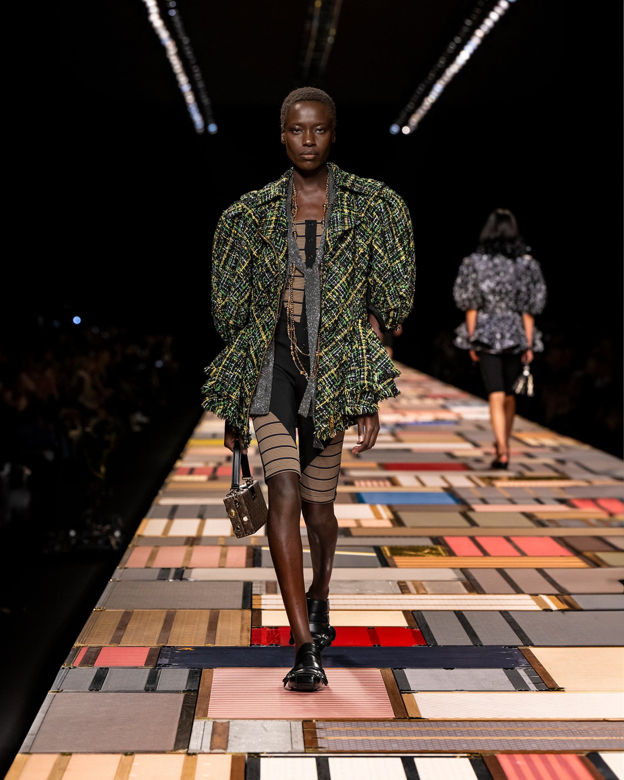 Women's Spring-Summer 2025 Show | LOUIS VUITTON