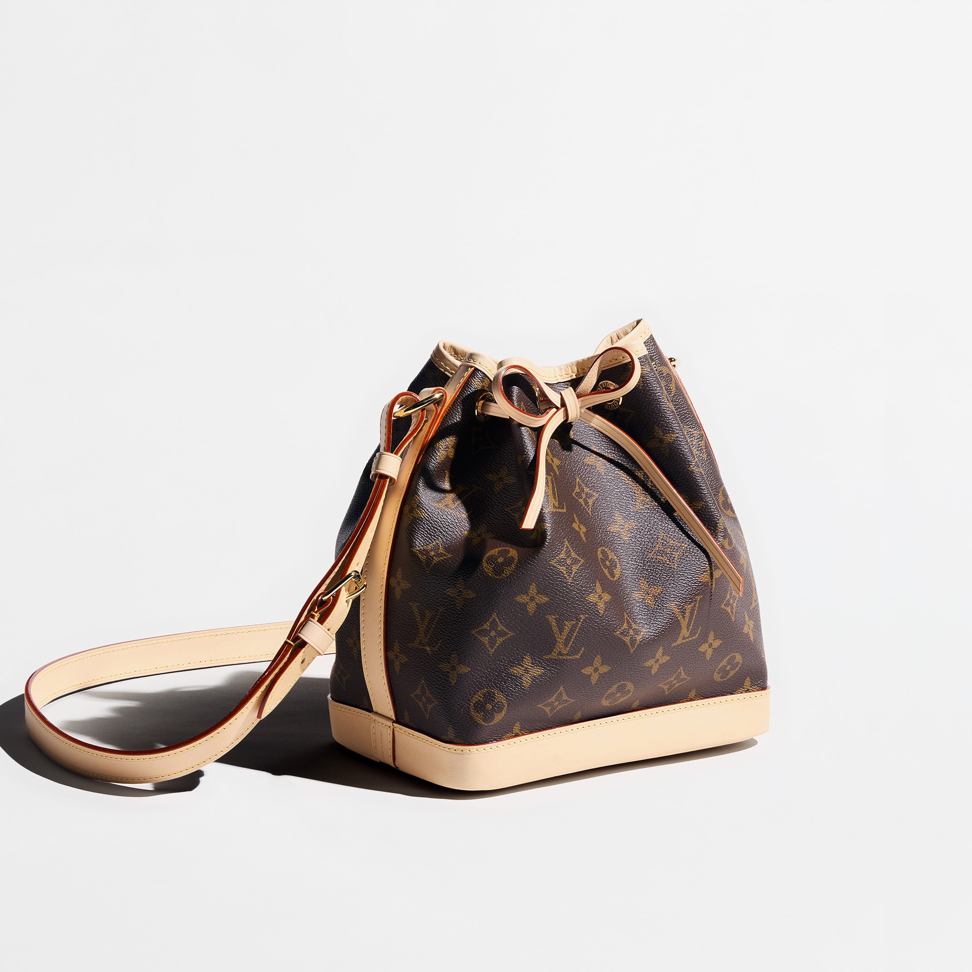 Monogram - Handbags - Women | LOUIS VUITTON
