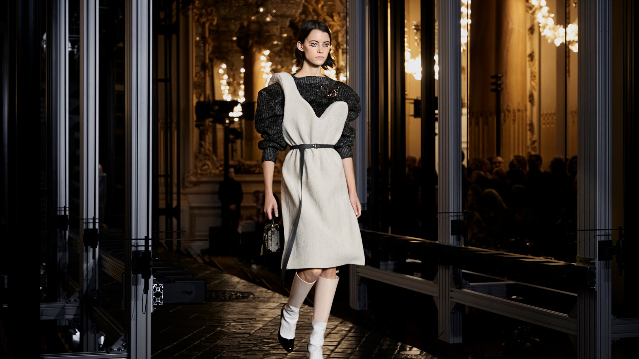 Women's Fall-Winter 2023 Show | LOUIS VUITTON