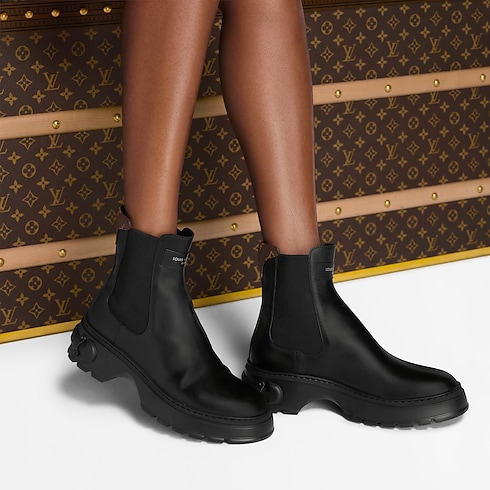 LV Squad Chelsea Ankle Boot in Women's Shoes Boots and Ankle Boots collections by Louis Vuitton (Product zoom)
