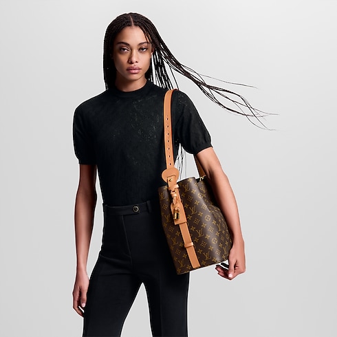 All In GM Monogram in Women's Handbags All Handbags for Women collections by Louis Vuitton (Product zoom)