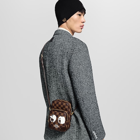 Amazone Damier Ebene Canvas in Bags and Small Leather Goods's Men Bags Newness collections by Louis Vuitton (Product zoom)