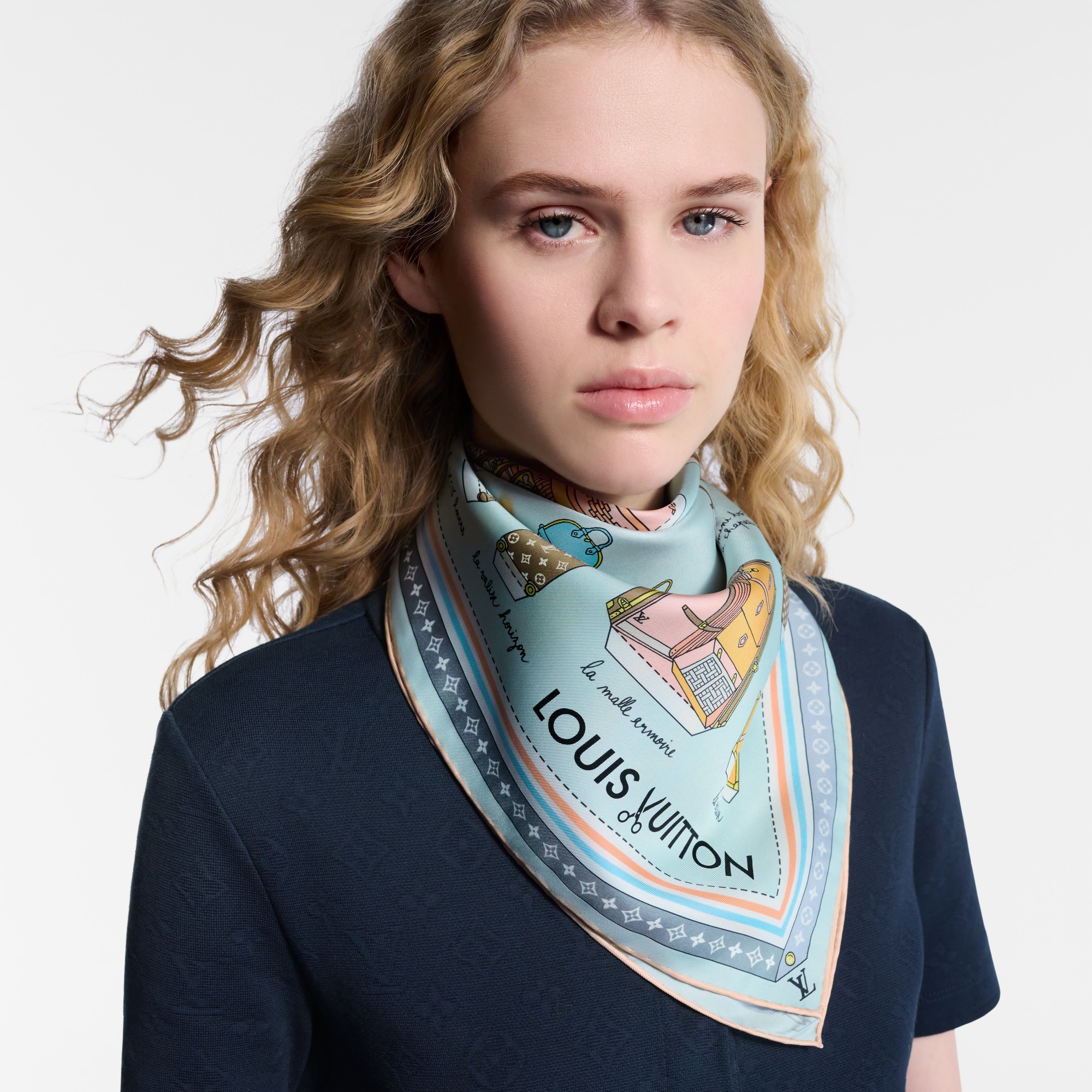 Asnieres Paper House Square 90 . in Women