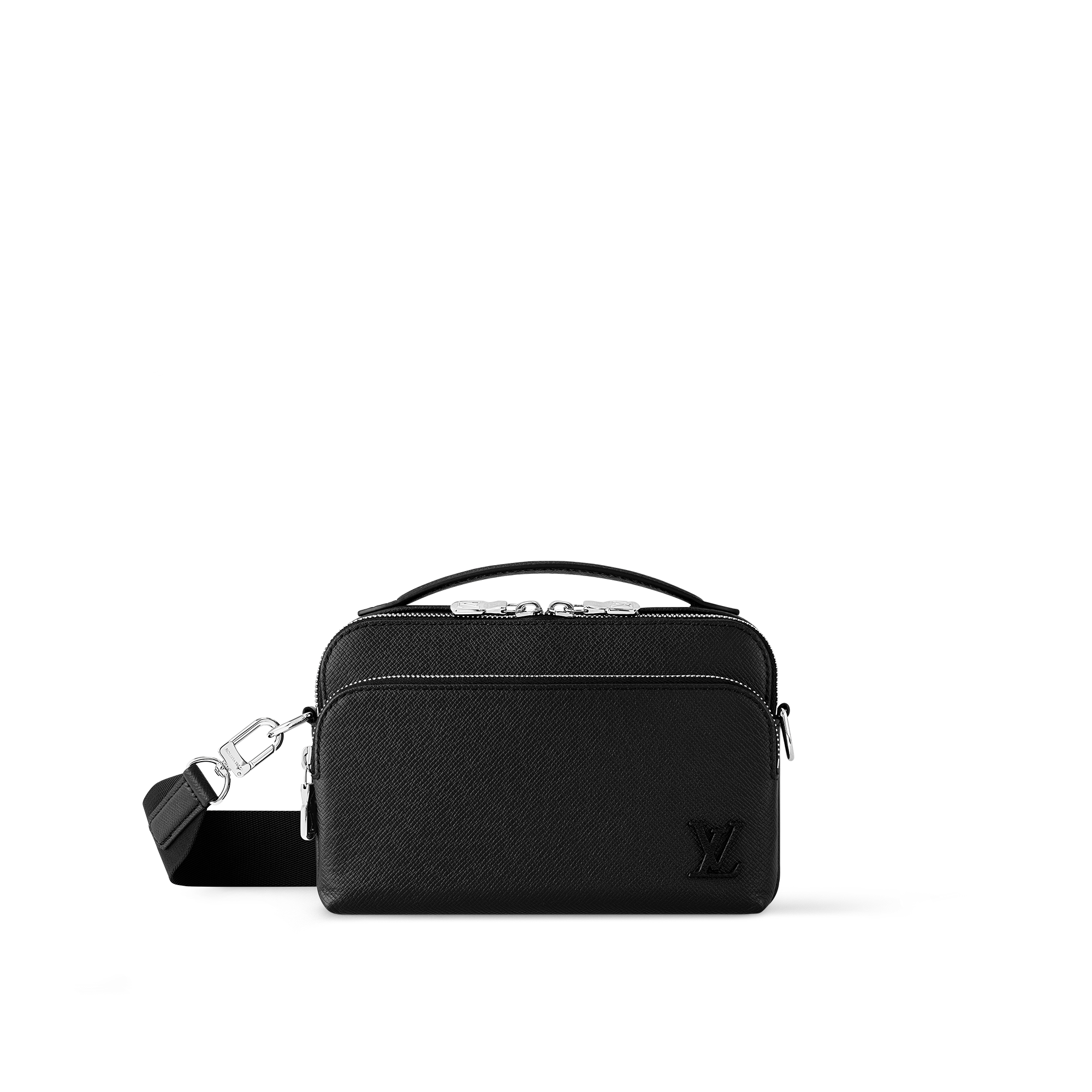 Avenue Messenger Taiga Leather in Bags and Small Leather Goods