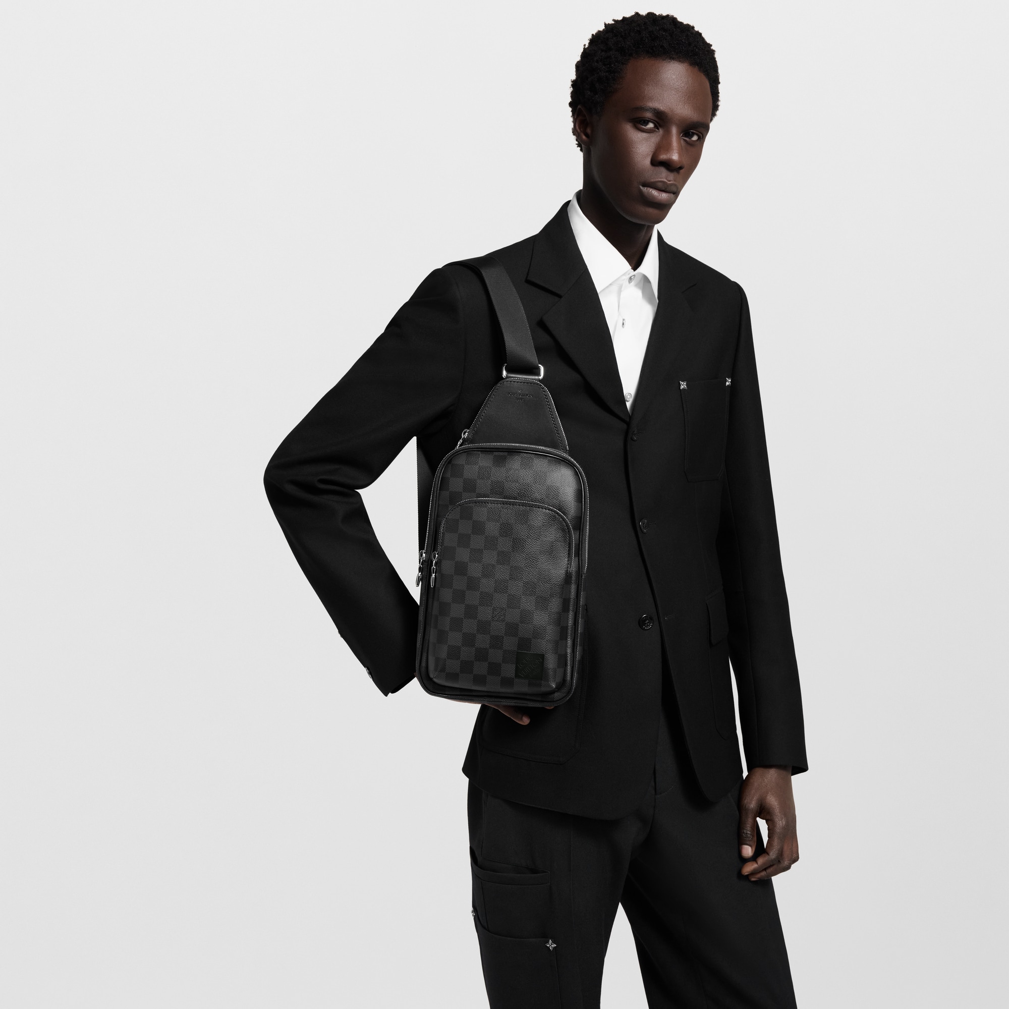 Avenue Slingbag Damier Graphite in Men