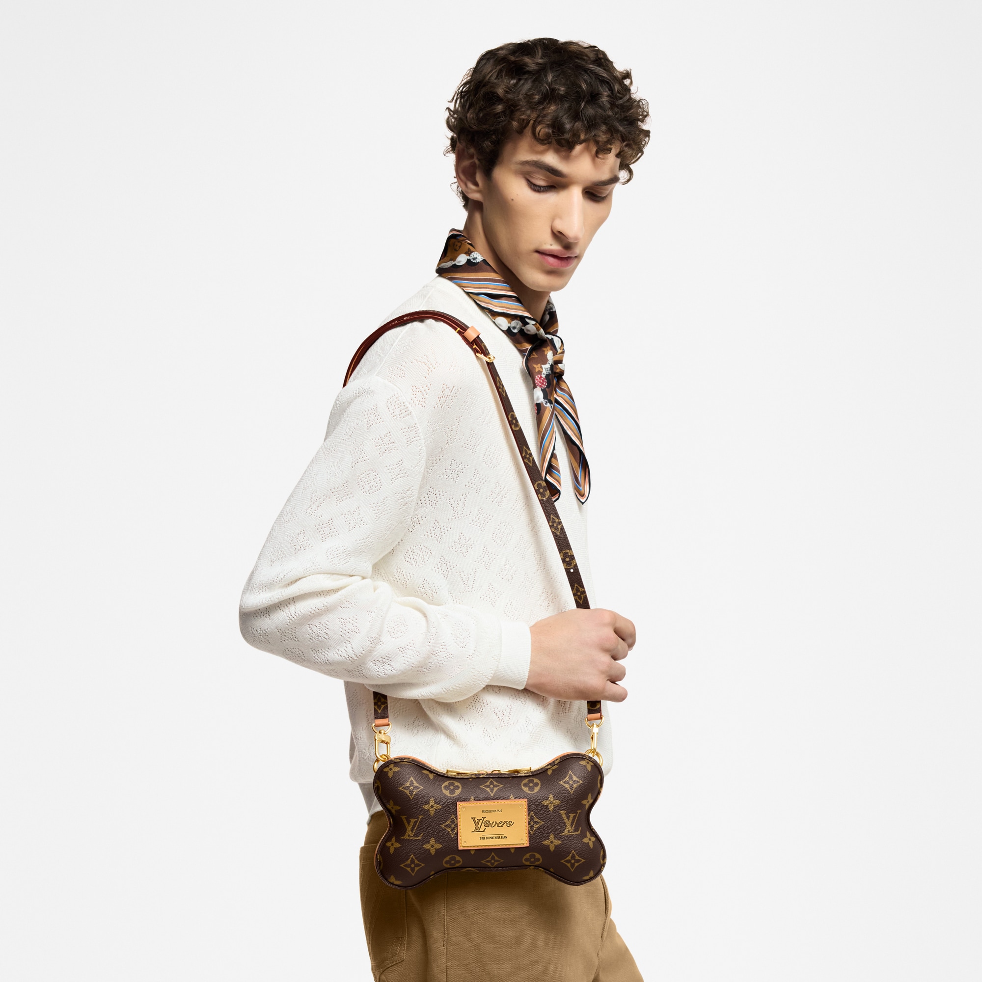 Bone Wearable Wallet Monogram in Men