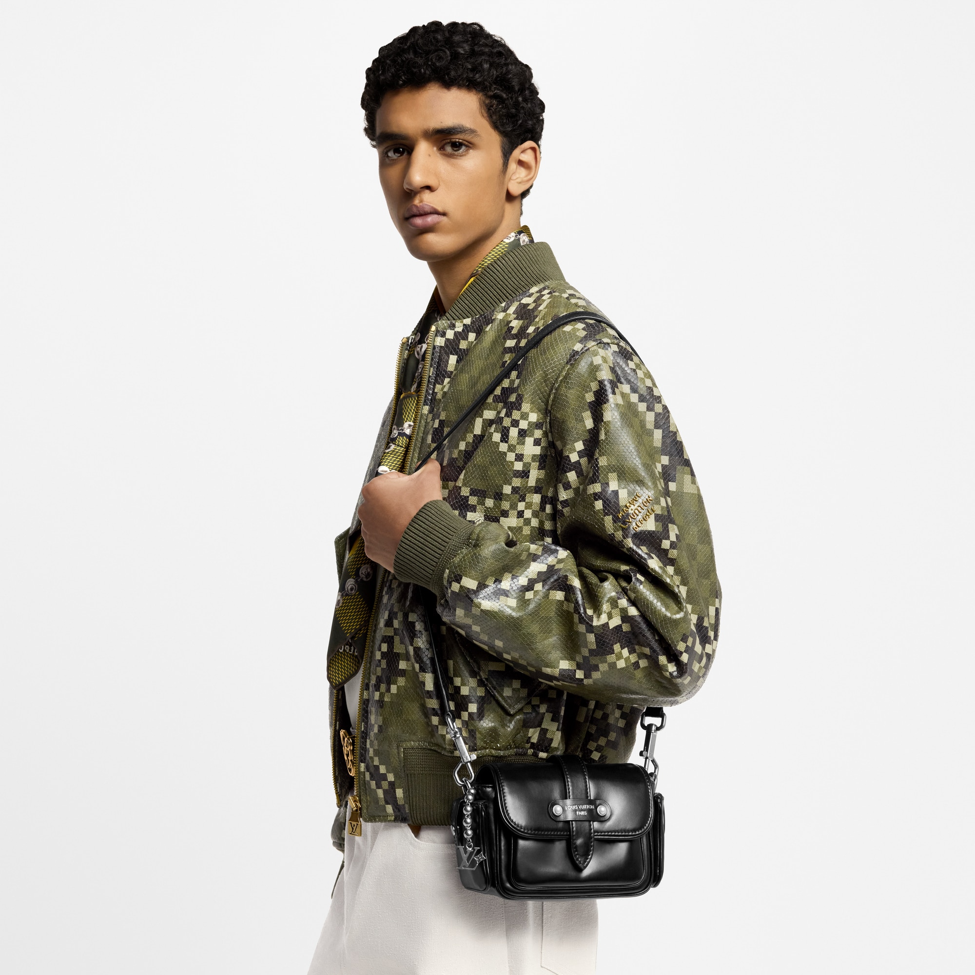 Cargo Wearable Wallet Autres Cuirs in Men