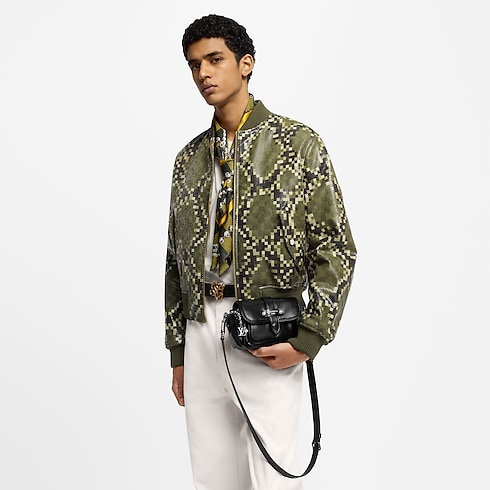 Cargo Wearable Wallet Autres Cuirs in Men's Wallets and Small Leather Goods Mini Bags collections by Louis Vuitton (Product zoom)