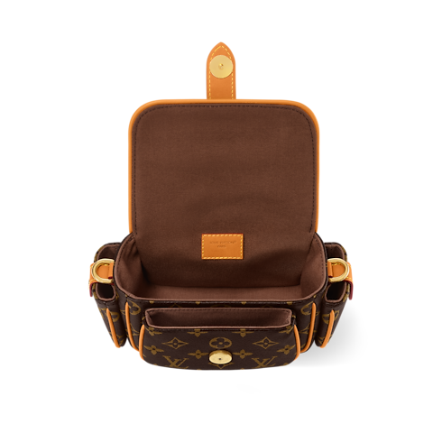 Cargo Wearable Wallet G69 in Men's Wallets and Small Leather Goods Mini Bags collections by Louis Vuitton (Product zoom)