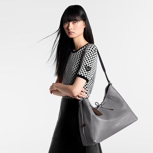 CarryAll Vibe MM LV Vibe in Women's Handbags All Handbags for Women collections by Louis Vuitton (Product zoom)