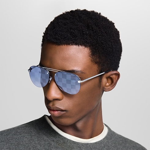 Clockwise Sunglasses . in Men's Accessories Sunglasses collections by Louis Vuitton (Product zoom)