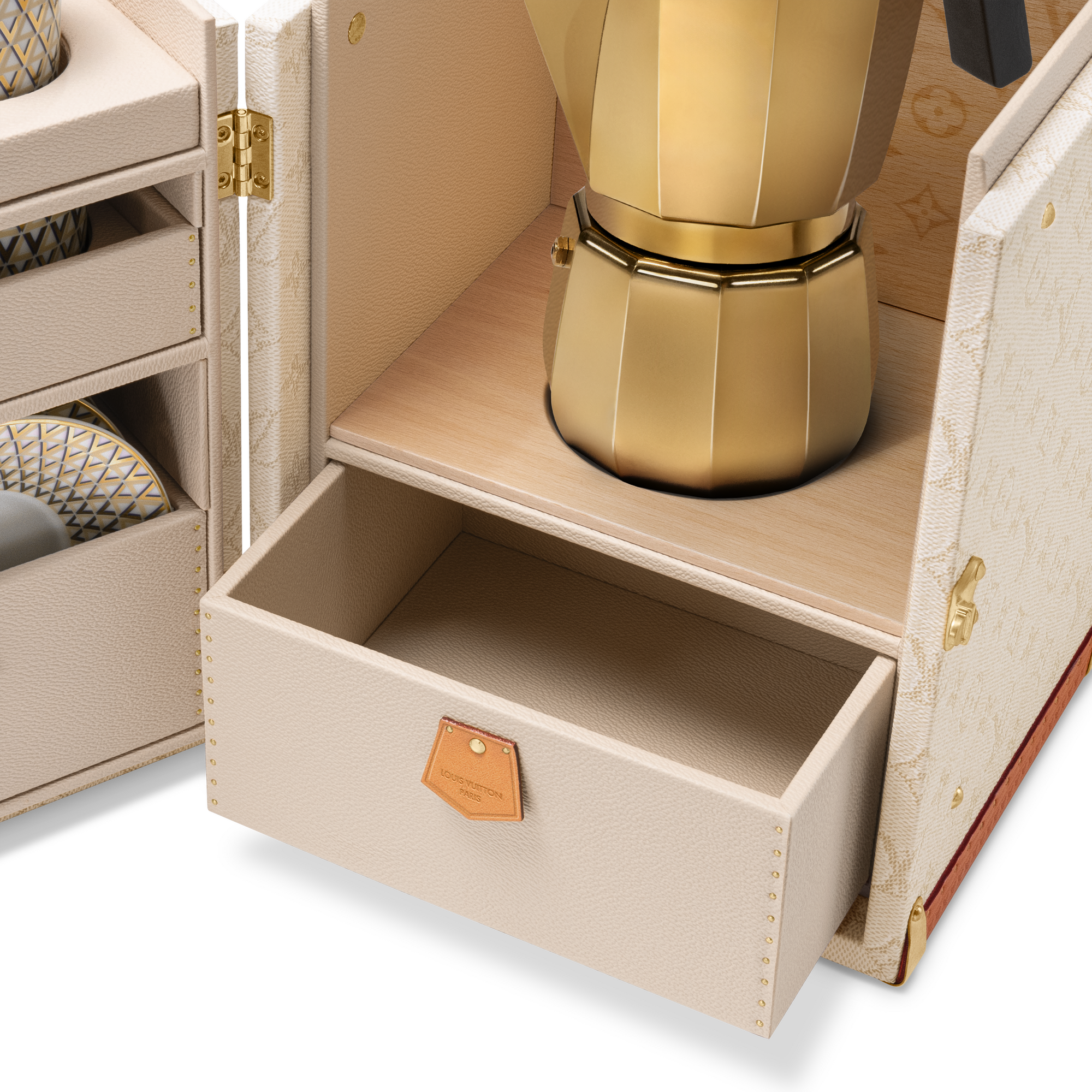 Coffee Trunk G71 in Trunks, Travel and Home