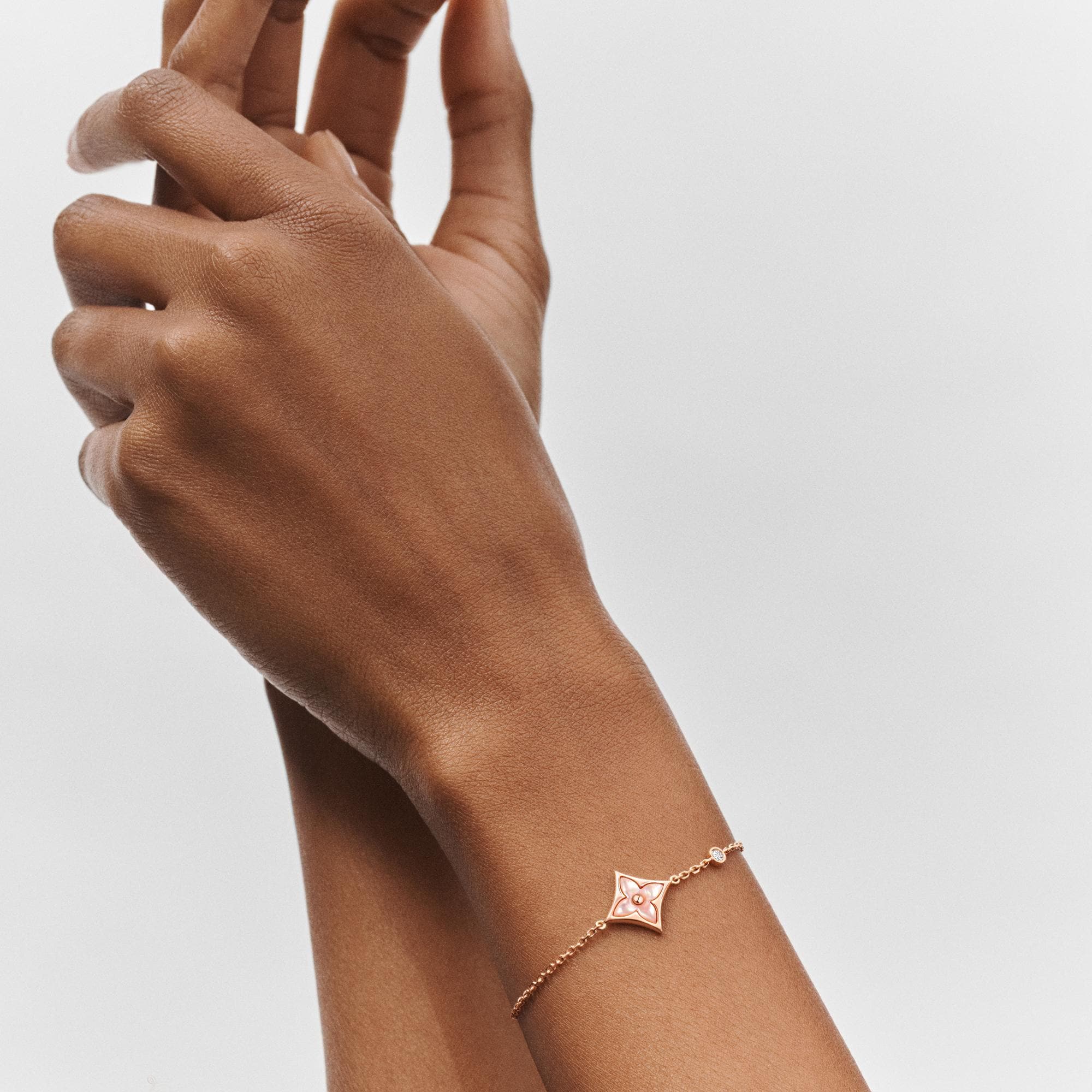 Color Blossom BB Star Bracelet, Pink gold, Pink Mother-of-Pearl and diamond  in Jewellery