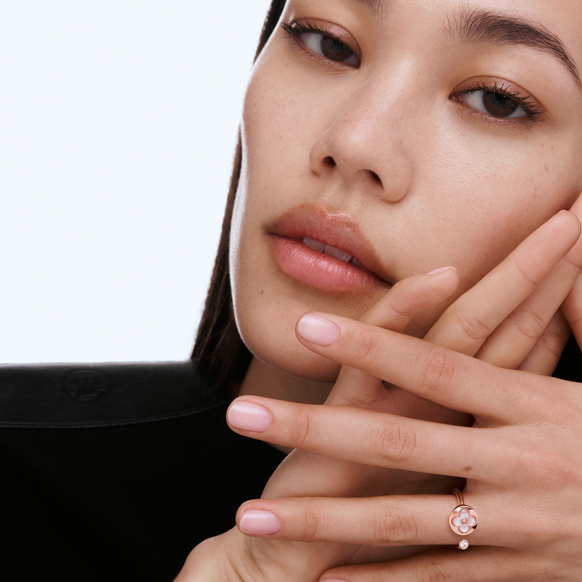 Color Blossom Mini Sun Ring, Pink Gold, Pink Mother-of-Pearl and Diamond  in Jewellery