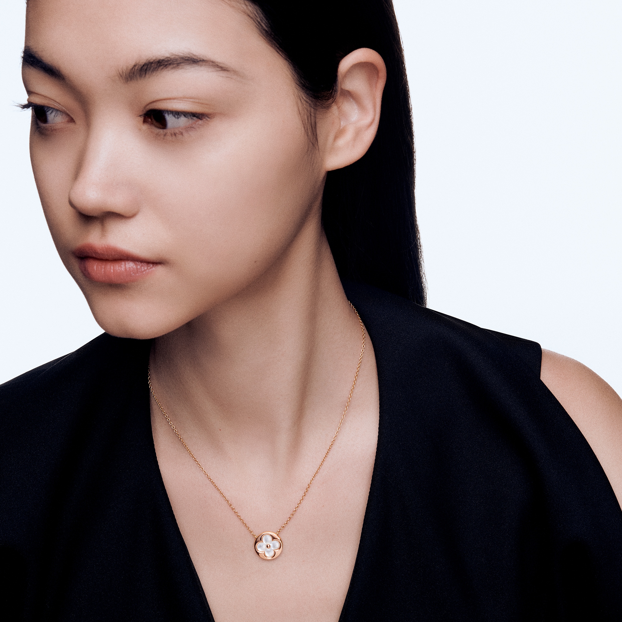 Color Blossom Sun Pendant, Pink Gold and White Mother-of-Pearl  in Jewellery