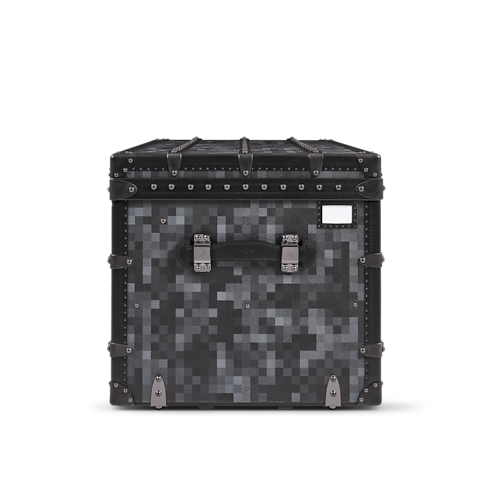 Courrier Lozine 110 D16 in Trunks, Travel and Home's Trunks and Boxes Trunks and Suitcases collections by Louis Vuitton (Product zoom)