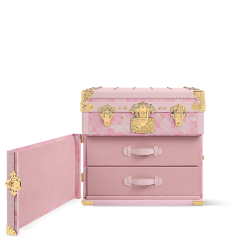 Courrier Lozine Carré Gauche D16 in Trunks, Travel and Home's Trunks and Boxes Trunks and Suitcases collections by Louis Vuitton (Product zoom)