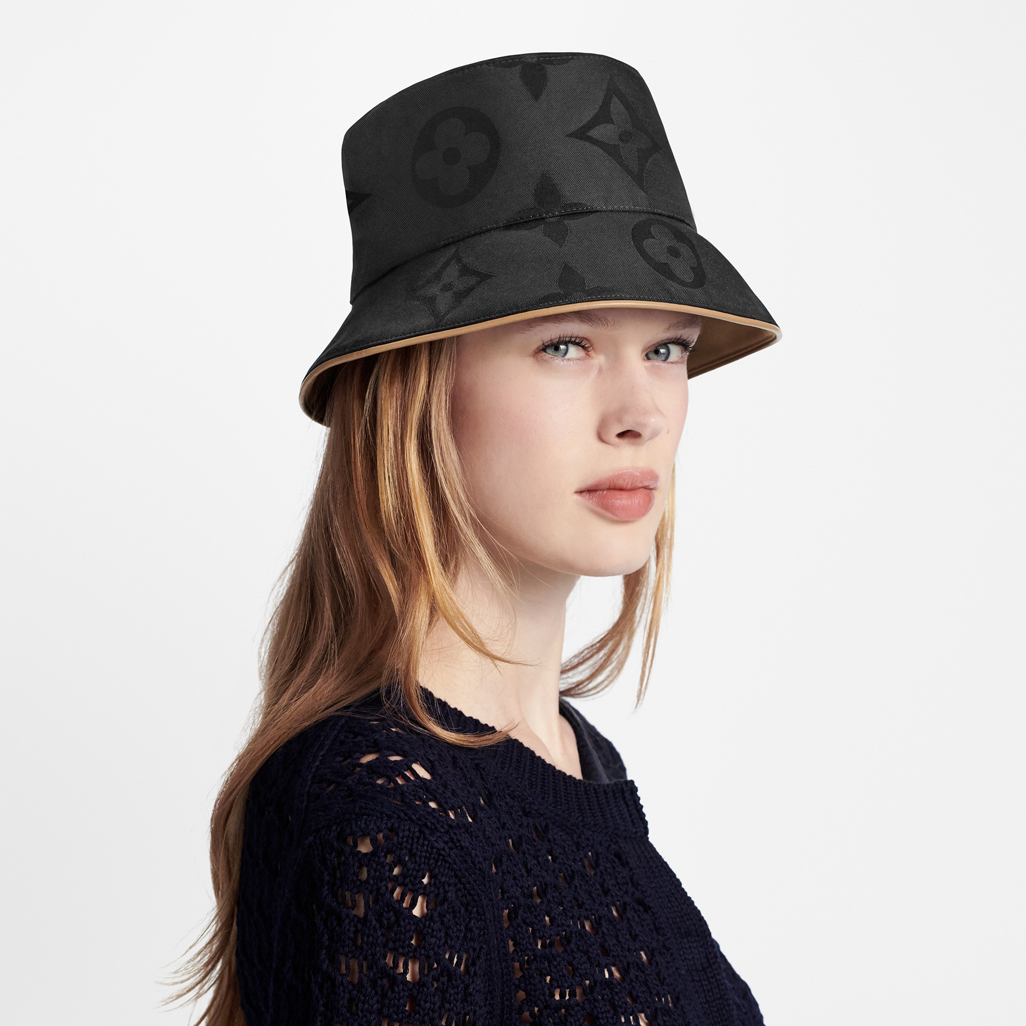 Dailygram Bucket Hat . in Women