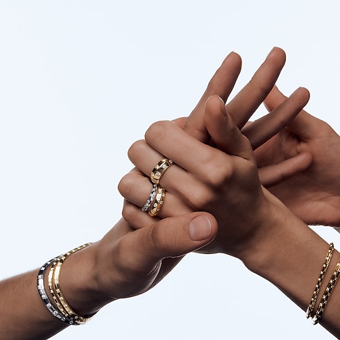 Damier Ring, White Gold and diamonds in Les Extraordinaires's Jewelry Rings collections by Louis Vuitton (Product zoom)