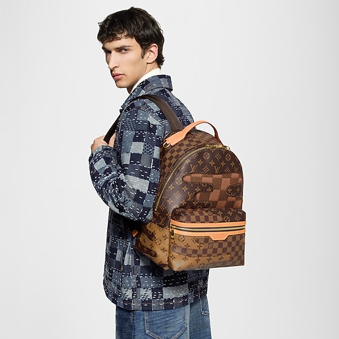 Discovery Backpack PM Other Monogram Canvas in Bags and Small Leather Goods's Men Bags Newness collections by Louis Vuitton (Product zoom)
