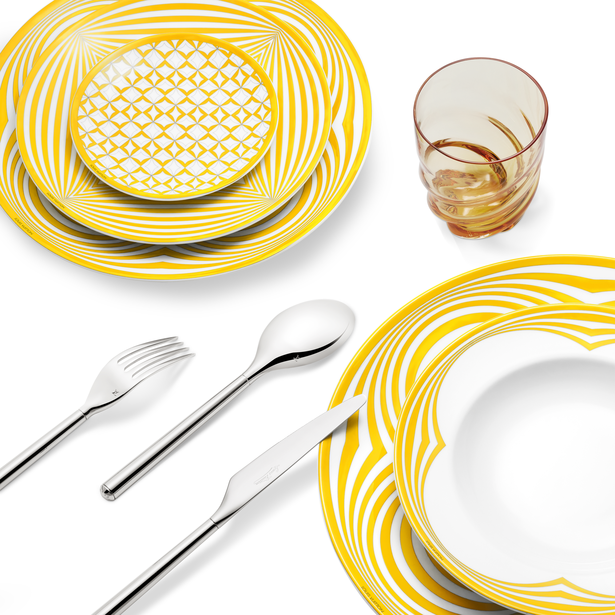 Dolce Vita Set Of 2 Dinner Plates  in Trunks, Travel and Home