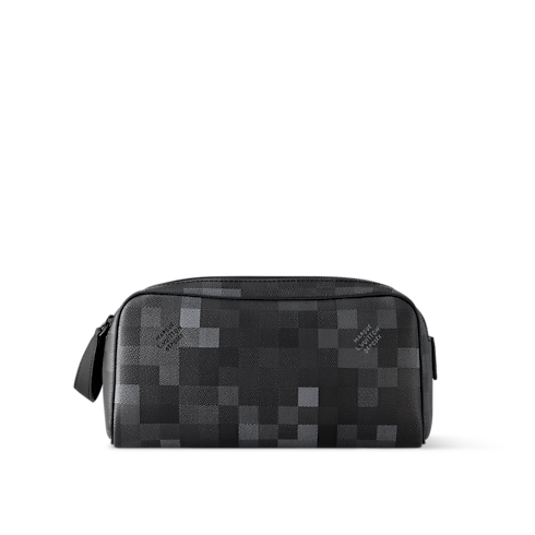 Dopp Kit D16 in Men's Travel Travel Accessories collections by Louis Vuitton (Product zoom)
