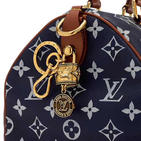 Dove Charm . in Men's Accessories Key Holders and Bag Charms collections by Louis Vuitton (Product zoom)