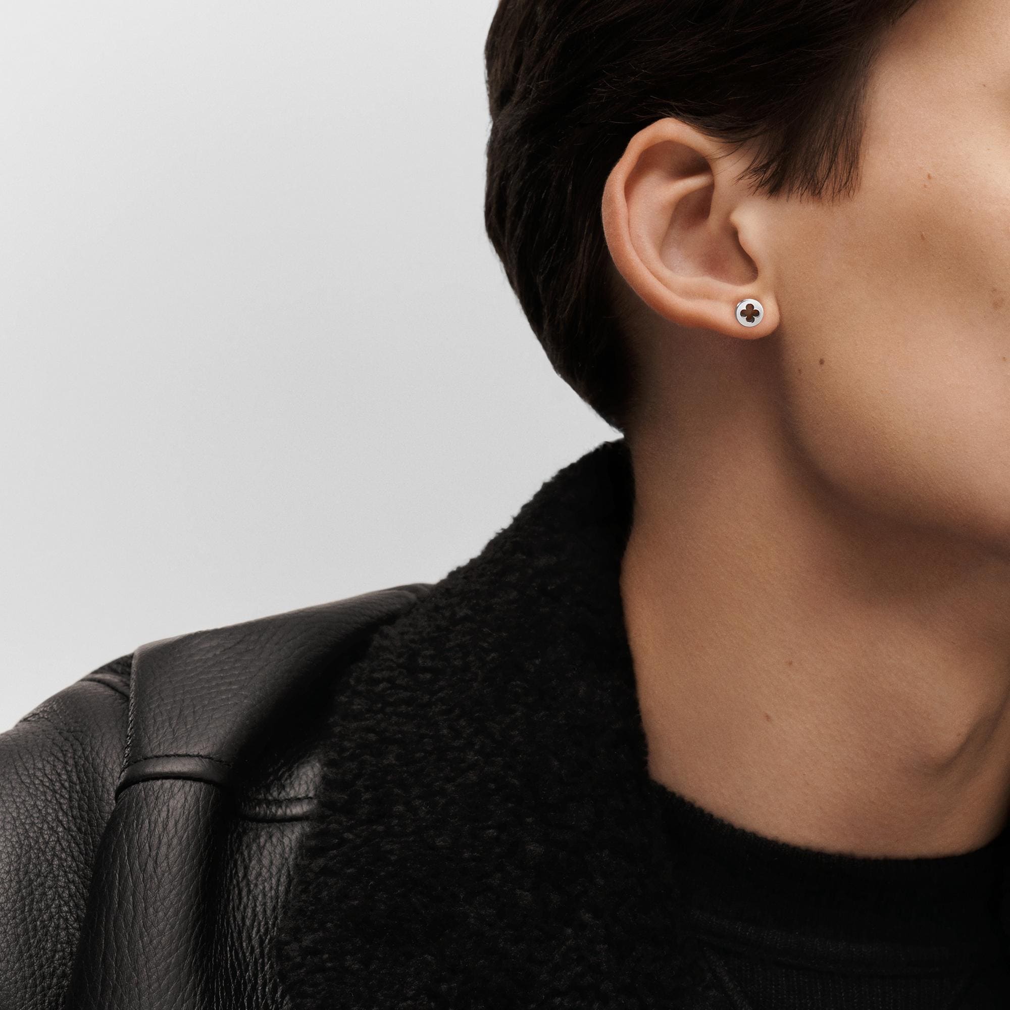 Empreinte Ear Studs, White Gold  in Jewellery