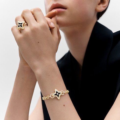 Ever Blossom Bracelet, Yellow Gold, Onyx & Diamonds in Jewellery's Categories All Fine Jewellery collections by Louis Vuitton (Product zoom)