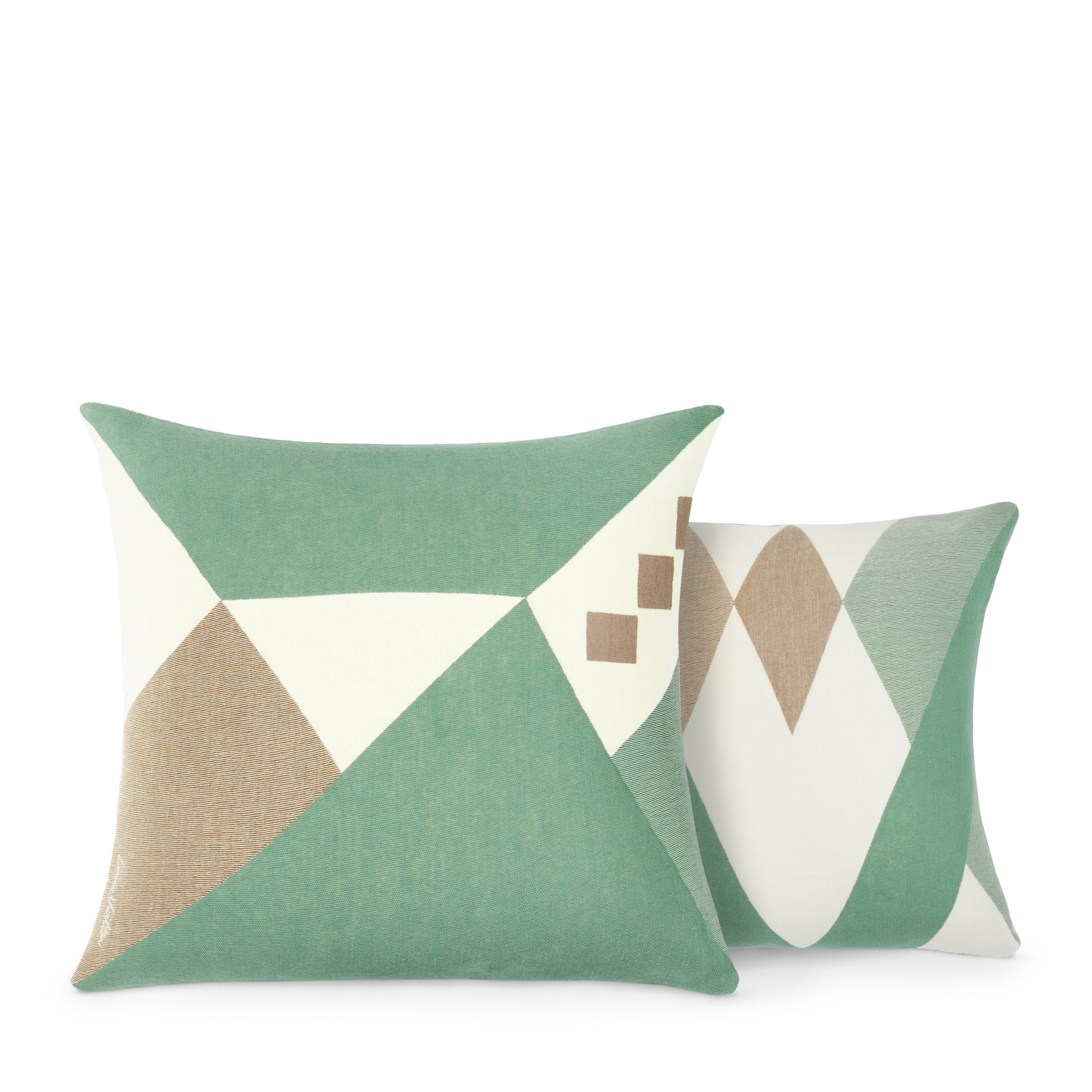 Everest Cushion 50x50  in Trunks, Travel and Home