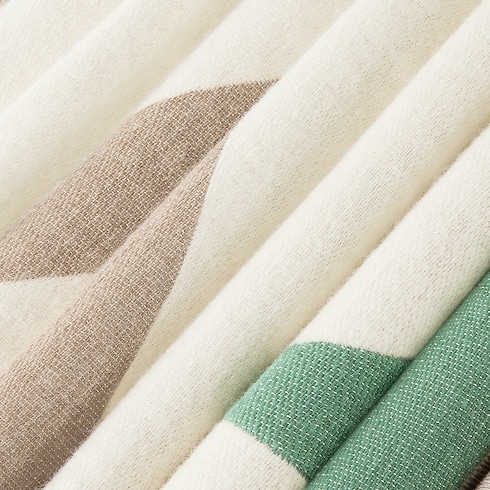 Everest Throw Blanket in Trunks, Travel and Home's Home and Art of Dining Home Textile collections by Louis Vuitton (Product zoom)