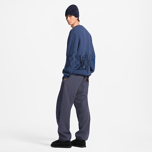 Graphic Crewneck in New's For Men App Early Access: LV Ski collections by Louis Vuitton (Product zoom)