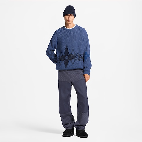 Graphic Crewneck in New's For Men App Early Access: LV Ski collections by Louis Vuitton (Product zoom)