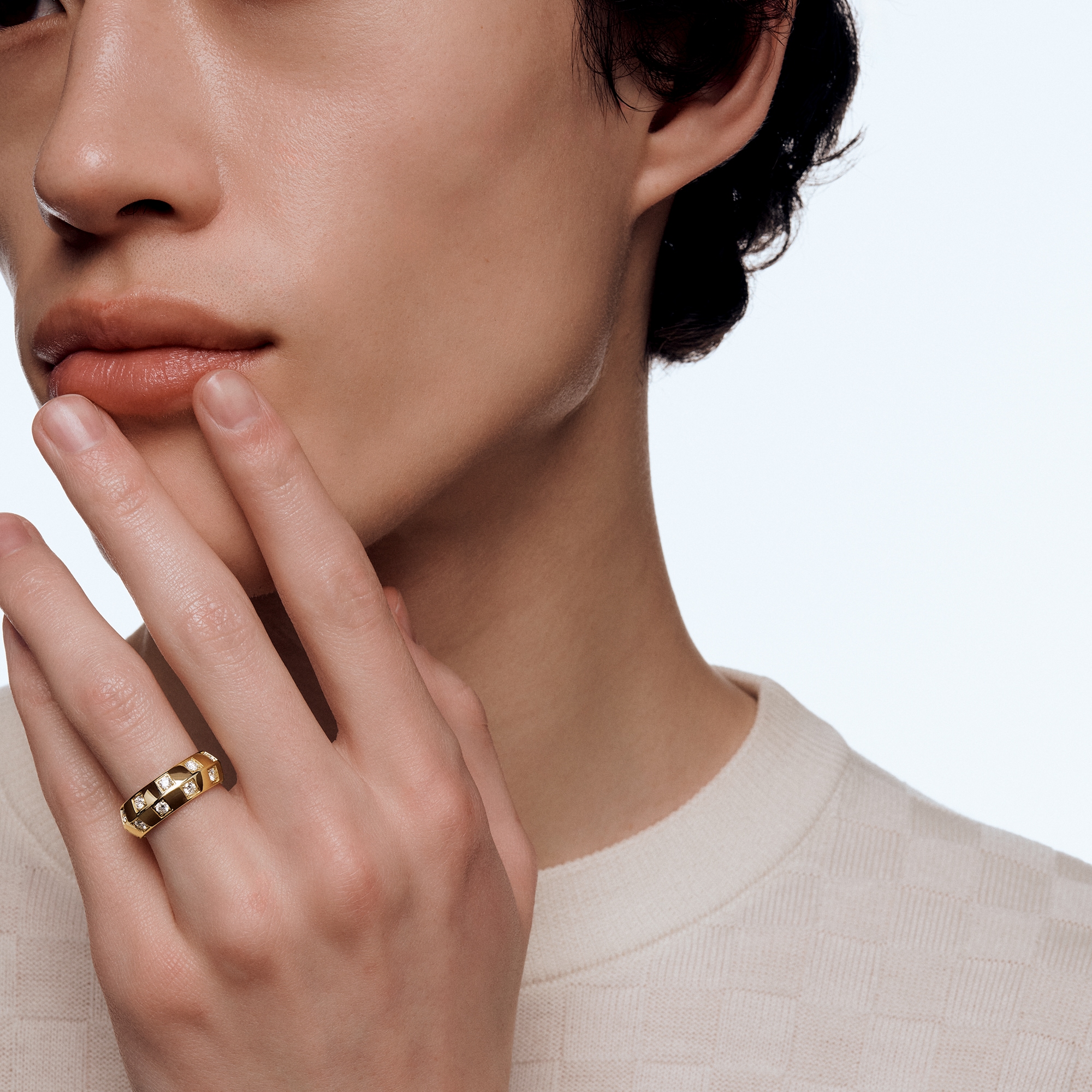 Le Damier de Louis Vuitton Large Ring, Yellow Gold and Diamonds  in Jewellery