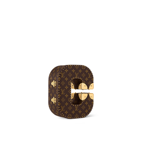 Letter Trunk C Monogram in Les Extraordinaires's Hardsided Letter Trunks collections by Louis Vuitton (Product zoom)