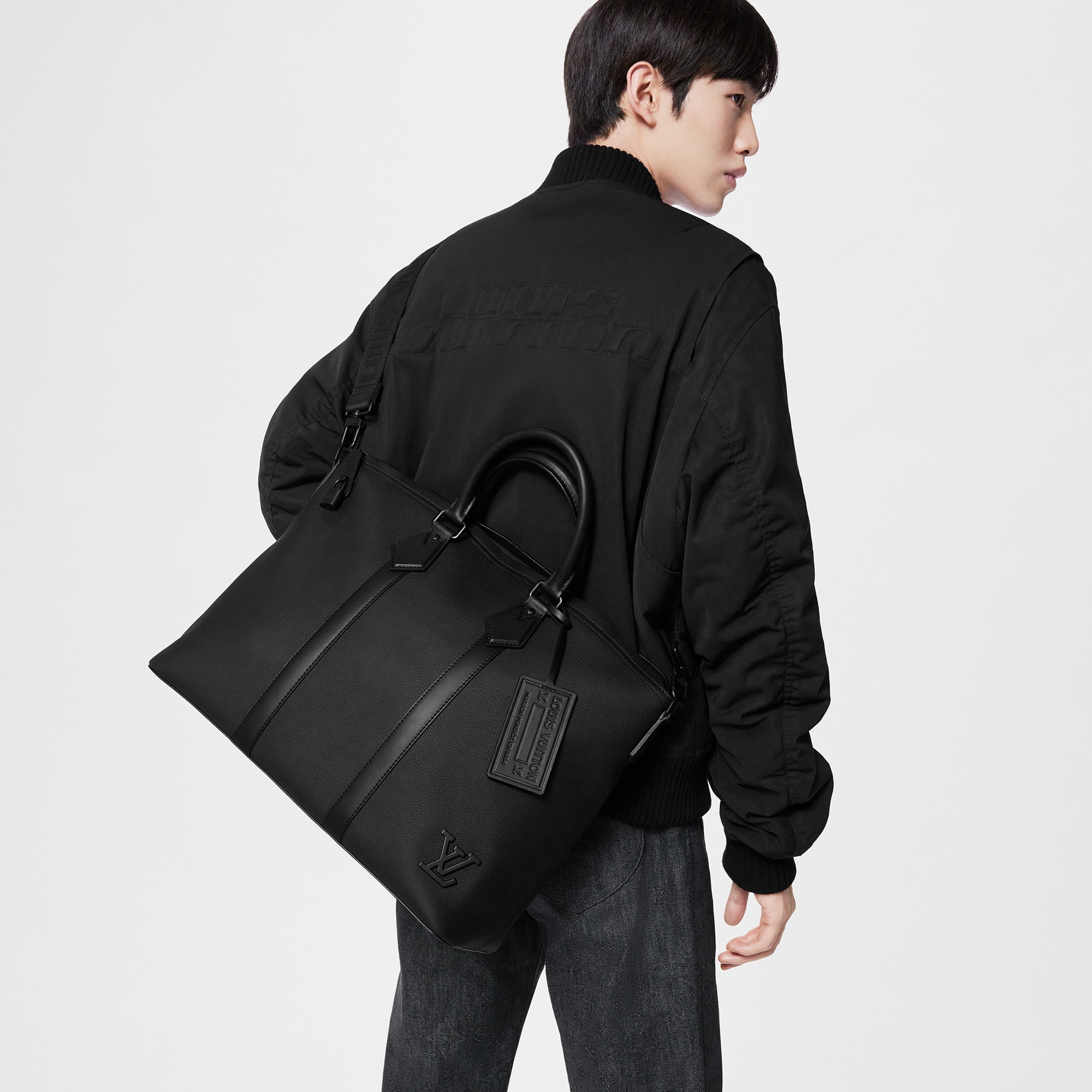 Lock It Tote LV Aerogram in Men
