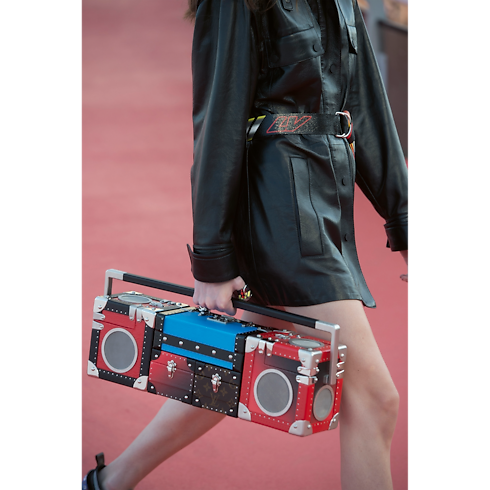 Louis Vuitton Catwalk in Trunks, Travel and Home's Books and Stationery Hard Cover Books collections by Louis Vuitton (Product zoom)