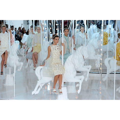 Louis Vuitton Catwalk in Trunks, Travel and Home's Books and Stationery Hard Cover Books collections by Louis Vuitton (Product zoom)