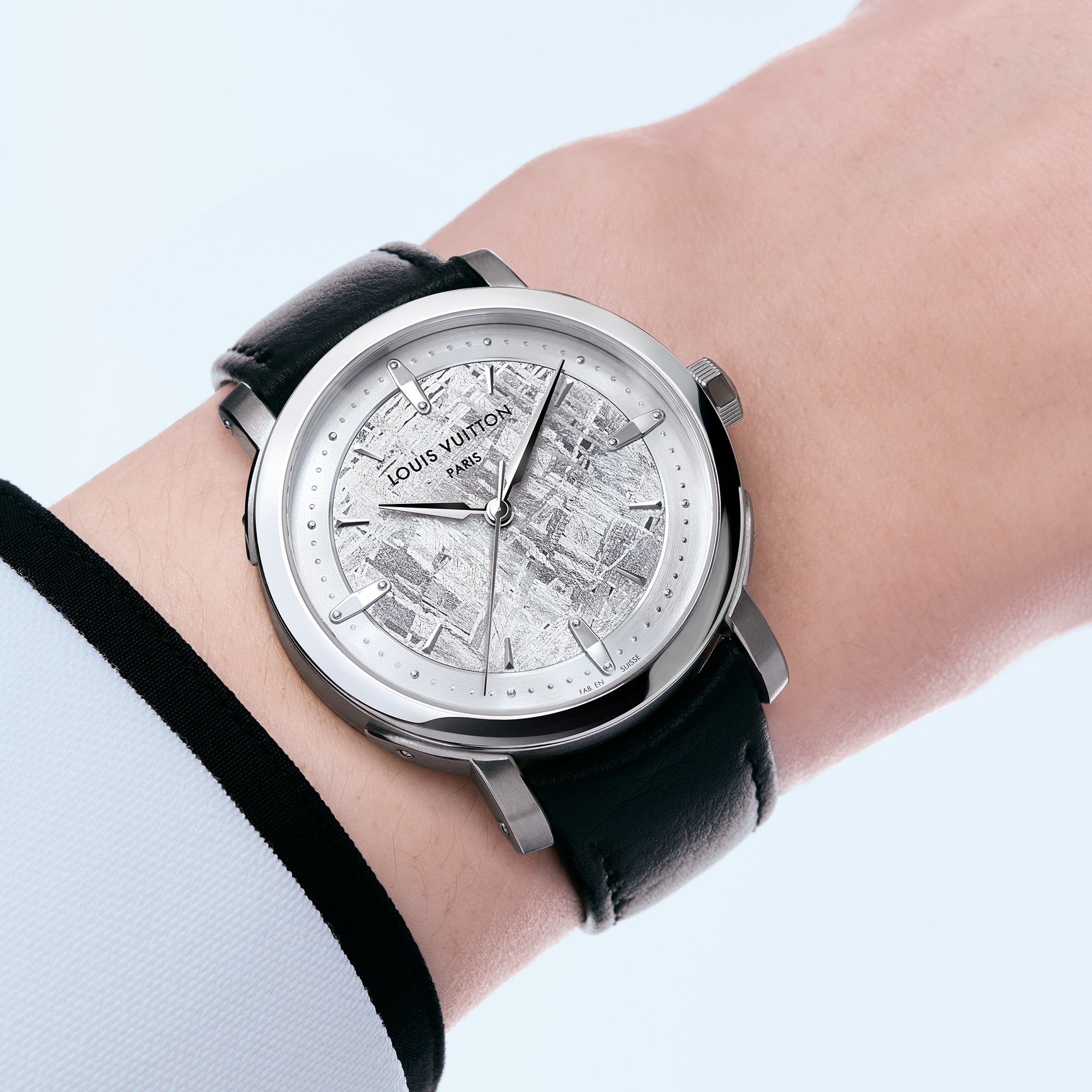 Louis Vuitton Escale, Automatic, 39mm, Platinum  in Watches