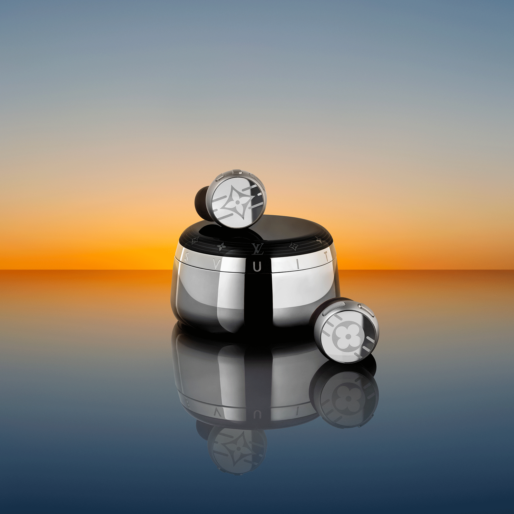 Louis Vuitton Horizon Light Up Earphones - Silver  in Trunks, Travel and Home