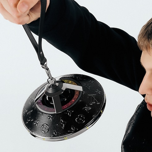 Louis Vuitton Horizon Light Up Speaker in Trunks, Travel and Home's High-Tech Objects and Accessories Audio, Connected Watches and Accessories collections by Louis Vuitton (Product zoom)