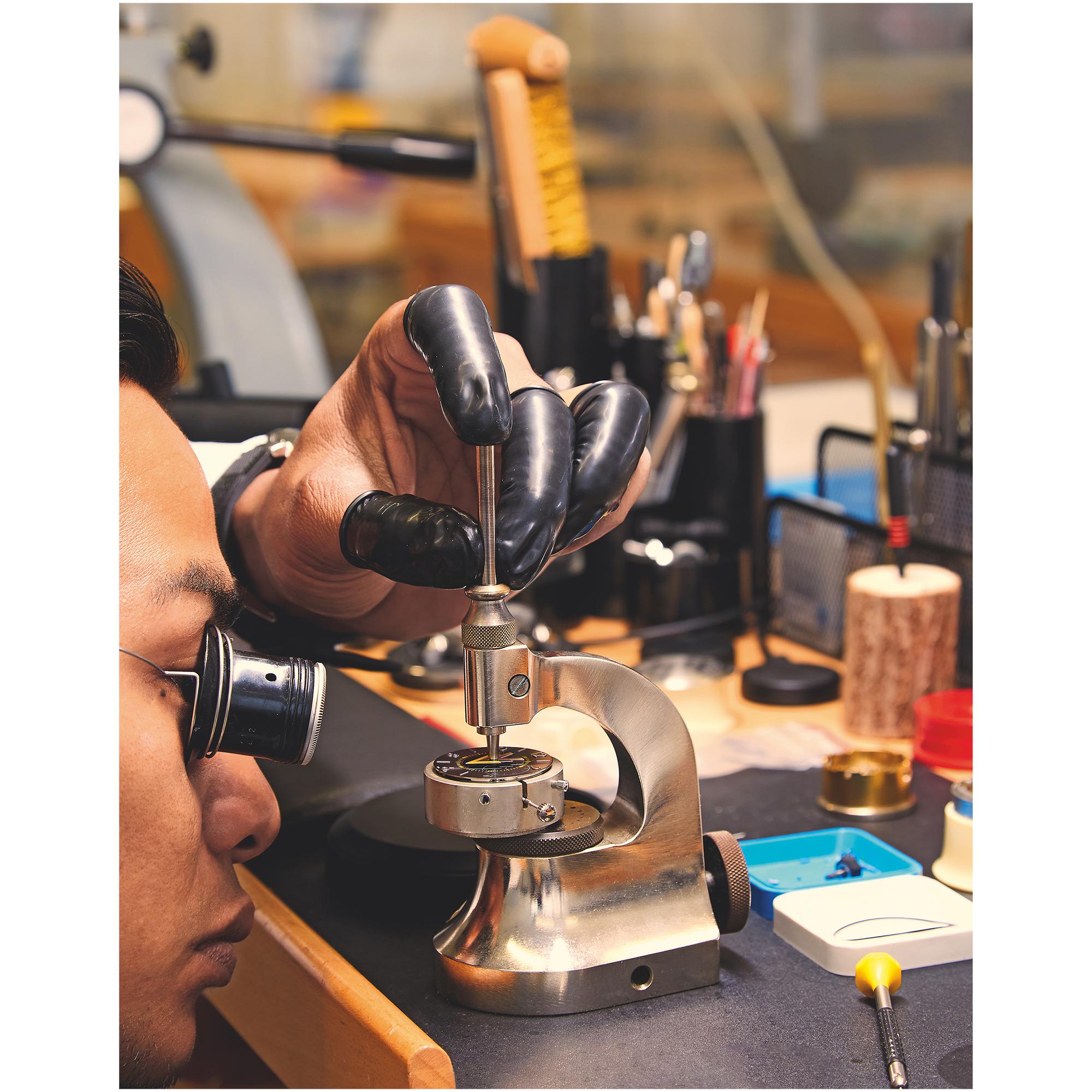 Louis Vuitton Manufactures  in Trunks, Travel and Home