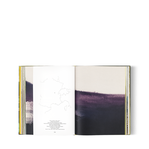 Louis Vuitton: A Perfume Atlas, French Version in Trunks, Travel and Home's Books and Stationery Hard Cover Books collections by Louis Vuitton (Product zoom)