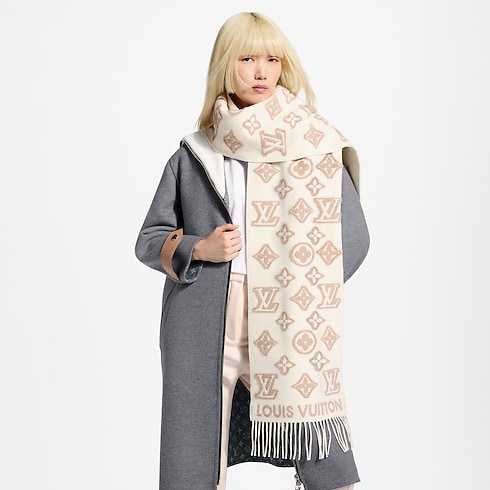 LV 3D Scarf . in Women's Accessories Women's Scarves collections by Louis Vuitton (Product zoom)