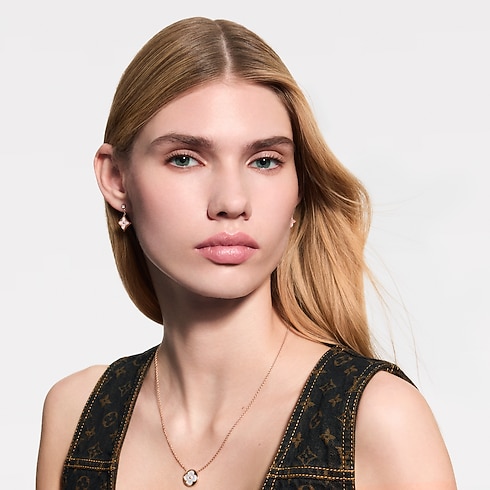 LV Baume - Lip Balm in Perfumes and Beauty's Lips } collections by Louis Vuitton (Product zoom)