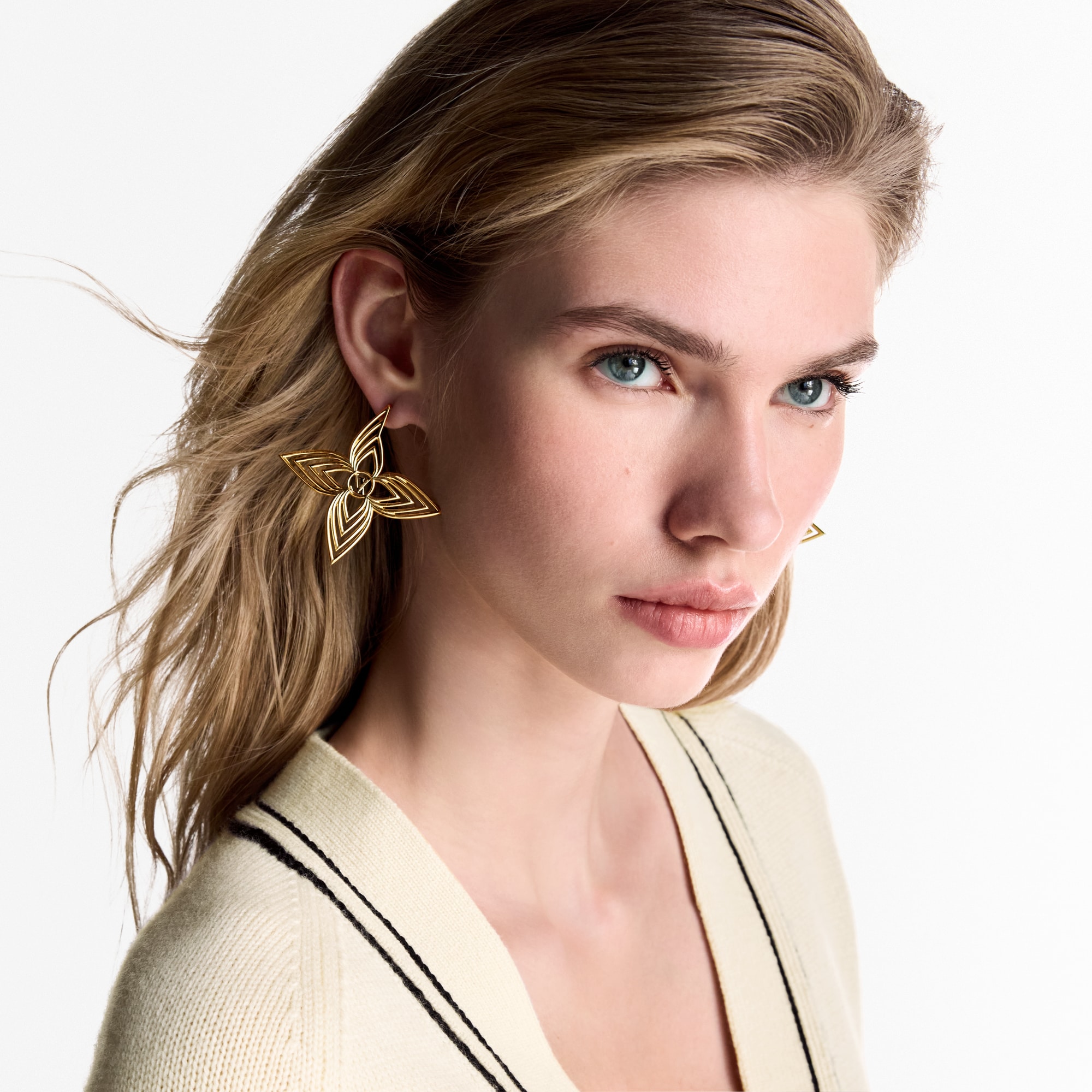 LV Breeze Earrings . in Women