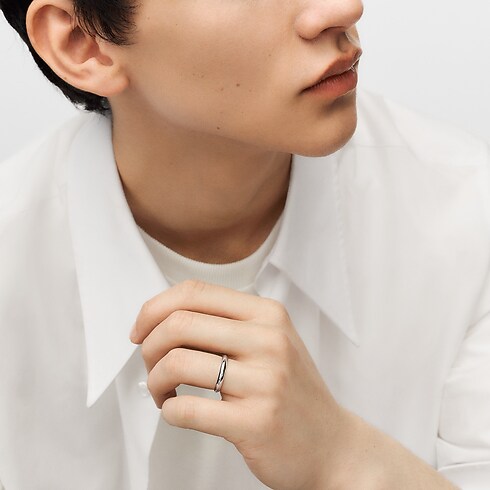 LV Diamonds 3mm Wedding Band, Platinum in Jewellery's Categories Wedding Bands collections by Louis Vuitton (Product zoom)