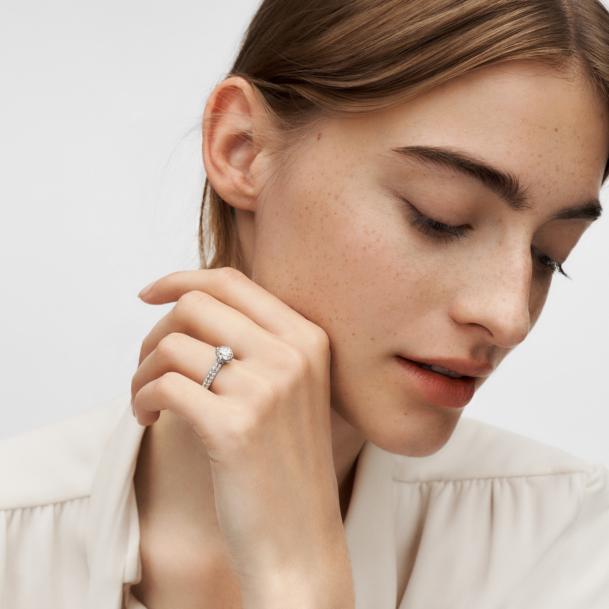 LV Diamonds Pavé Solitaire, Round Brilliant cut  in Jewellery