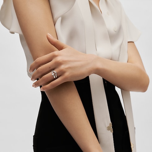 LV Diamonds Solitaire, LV Monogram Star cut in Jewellery's Collections LV Diamonds collections by Louis Vuitton (Product zoom)