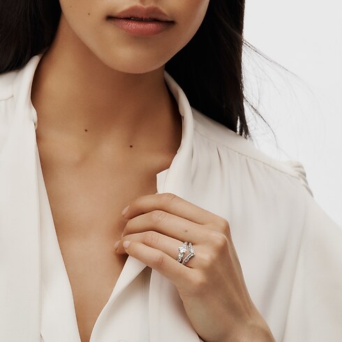 LV Diamonds Solitaire, LV Monogram Star cut in Jewellery's Collections LV Diamonds collections by Louis Vuitton (Product zoom)